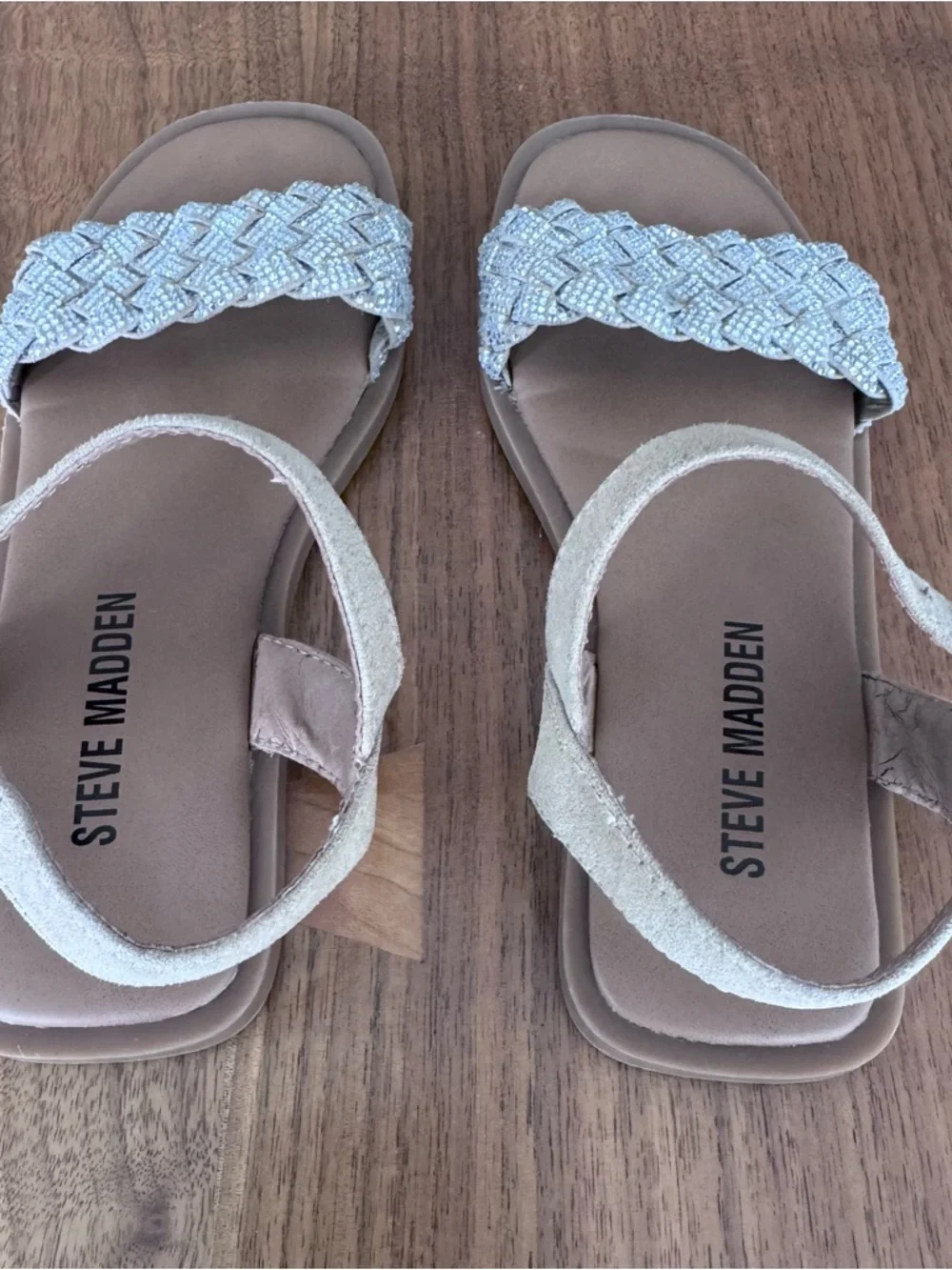 Steve Madden Braided Sparkle Strap Sandals Tan/Nude/Silver. Size Kid’s 11 - Picture 13 of 13